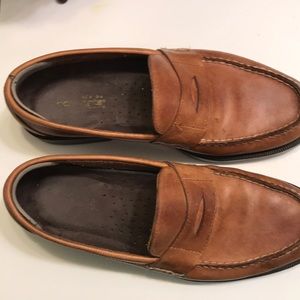 Men’s dress shoes